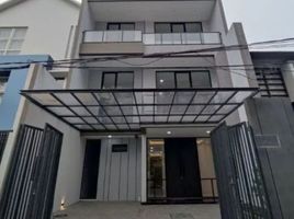 5 Bedroom House for sale in Gubeng, Surabaya, Gubeng