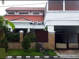 5 Bedroom House for sale in Dukuhpakis, Surabaya, Dukuhpakis