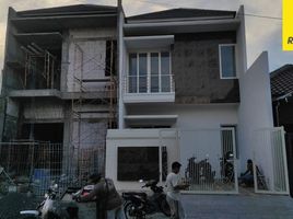 4 Habitación Villa en venta en Tambaksari, East Jawa, Tambaksari