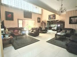 7 Bedroom Villa for sale in MRT Blok A, Kebayoran Baru, Pesanggrahan