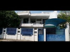 4 Bedroom House for sale in Kenjeran, Surabaya, Kenjeran