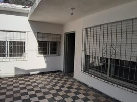 Estudio Apartamento en alquiler en Buenos Aires, Morón, Buenos Aires