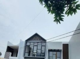 4 Kamar Rumah for sale in Gayungan, Surabaya, Gayungan