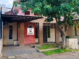 4 Bedroom House for sale in Gayungan, Surabaya, Gayungan