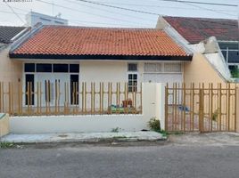 Maison 4 chambre à vendre à Tenggilis Mejoyo, East Jawa, Tenggilis Mejoyo