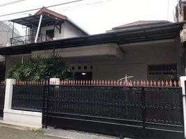 6 Bedroom House for sale in Cibeunying Kaler, Bandung, Cibeunying Kaler