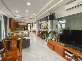 4 Phòng ngủ Nhà mặt tiền for sale at Lucasta Villa Khang Dien, Phú Hữu