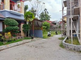  Tanah for sale in Yogyakarta, Seyegan, Sleman, Yogyakarta