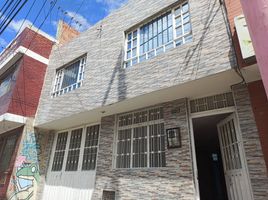 6 Bedroom House for sale in Bogota, Cundinamarca, Bogota