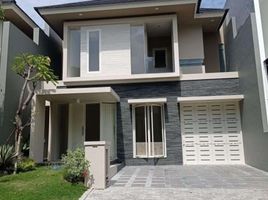 4 Bedroom House for sale in East Jawa, Lakarsantri, Surabaya, East Jawa