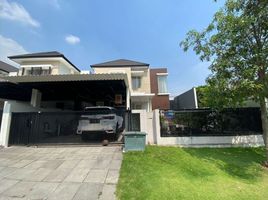 4 Bedroom House for sale in Dukuhpakis, Surabaya, Dukuhpakis