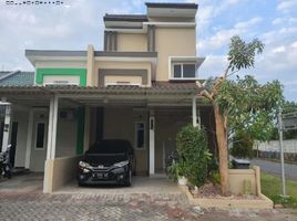 3 Schlafzimmer Haus zu verkaufen in Sukolilo, East Jawa, Sukolilo