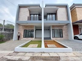 3 Bedroom House for sale in Cibeunying Kaler, Bandung, Cibeunying Kaler