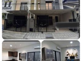 6 Bedroom Villa for sale in Kenjeran, Surabaya, Kenjeran