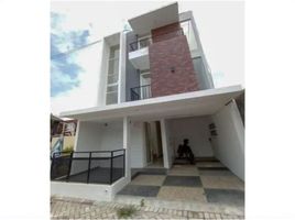 13 Habitación Villa en venta en Lowok Waru, East Jawa, Lowok Waru, Malang Regency, East Jawa