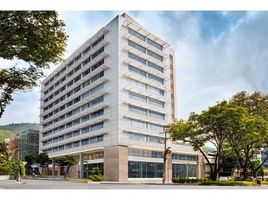 118 m² Office for rent in River View Park, Cali, Cali