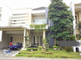 4 Bedroom House for sale in Dukuhpakis, Surabaya, Dukuhpakis