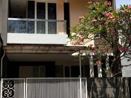 3 Kamar Rumah for rent in Lakarsantri, Surabaya, Lakarsantri