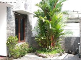 4 Bedroom House for sale in East Jawa, Tenggilis Mejoyo, Surabaya, East Jawa