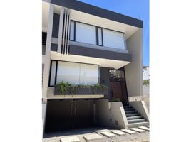 3 Habitación Casa en venta en Nayon, Pichincha, Nayon