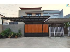 4 Bedroom Villa for sale in Bekasi, West Jawa, Pondokgede, Bekasi