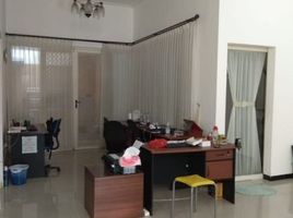 3 Bedroom House for sale in Jambangan, Surabaya, Jambangan