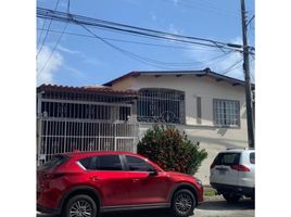 3 Habitación Casa en venta en Panamá, Las Cumbres, Ciudad de Panamá, Panamá