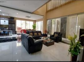 5 Bedroom House for sale in Dukuhpakis, Surabaya, Dukuhpakis