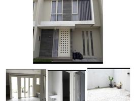 2 Habitación Villa en venta en Wiyung, East Jawa, Wiyung