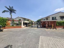 5 Bedroom Villa for sale in Palmetto Plaza Shopping Mall, Cali, Cali