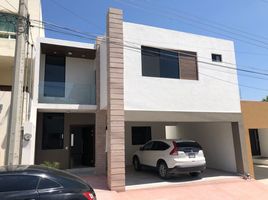 Maison 4 chambre à vendre à Santiago, Nuevo Leon, Santiago