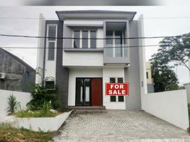 4 Habitación Villa en venta en Lakarsantri, East Jawa, Lakarsantri