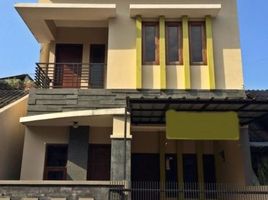 3 Kamar Vila for sale in Husein Sastranegara International Airport, Andir, Sumurbandung