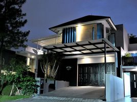 5 Bedroom House for sale in Cipondoh, Tangerang, Cipondoh