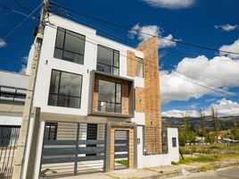 3 Habitación Villa en venta en Loja, Loja, Loja, Loja