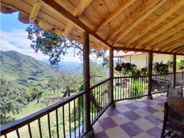 4 Habitación Villa en venta en Parque de los Pies Descalzos, Medellín, Medellín