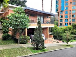 4 Bedroom Villa for sale in Bogota, Cundinamarca, Bogota