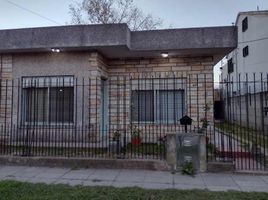 2 Bedroom House for sale in Quilmes, Buenos Aires, Quilmes