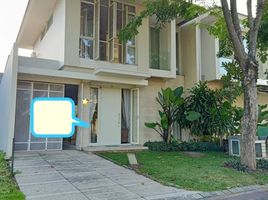 4 Kamar Rumah for rent in Lakarsantri, Surabaya, Lakarsantri