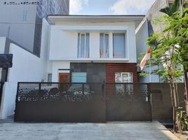 Villa 4 chambre à vendre à Sukolilo, East Jawa, Sukolilo