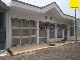3 Habitación Villa en venta en Wiyung, East Jawa, Wiyung