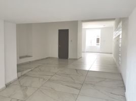 38 SqM Office for rent in Puebla, San Andres Cholula, Puebla