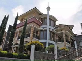 8 Bedroom House for sale in Husein Sastranegara International Airport, Andir, Cidadap