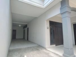 3 Habitación Villa en venta en Tambaksari, East Jawa, Tambaksari