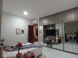 5 Bedroom House for sale in Ciputat, Tangerang, Ciputat