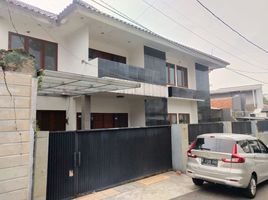 5 Kamar Vila for sale in Kebayoran Lama, Jakarta Selatan, Kebayoran Lama