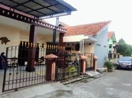 6 Kamar Rumah for sale in Taman, Sidoarjo, Taman