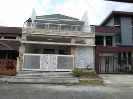 4 Kamar Rumah for sale in Gayungan, Surabaya, Gayungan