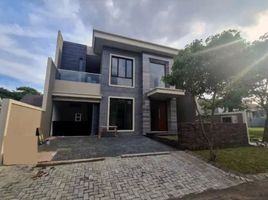 4 Schlafzimmer Villa zu verkaufen in Lakarsantri, East Jawa, Lakarsantri