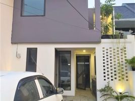 4 Bedroom Villa for sale in Ciputat, Tangerang, Ciputat